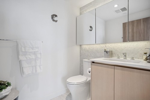 2618-89 Nelson Street, Vancouver, BC 