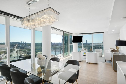 2618-89 Nelson Street, Vancouver, BC 