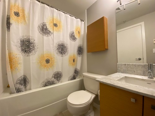 1605-7360 Elmbridge Way, Richmond, BC 