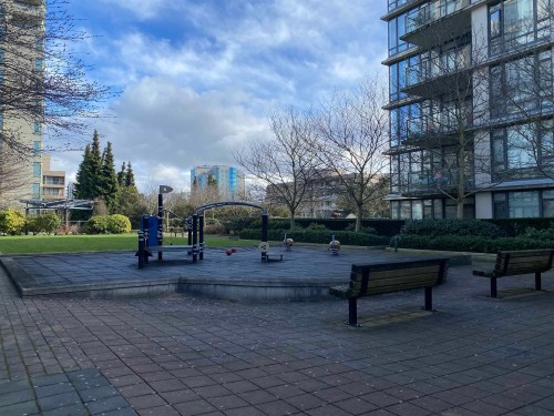 1605-7360 Elmbridge Way, Richmond, BC 