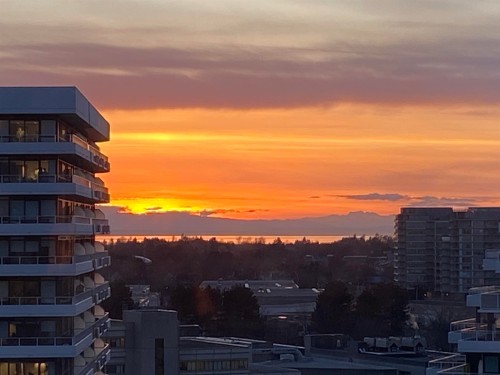 1605-7360 Elmbridge Way, Richmond, BC 