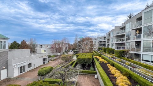 205-8430 Jellicoe Street  Vancouver, BC V5S 4S7