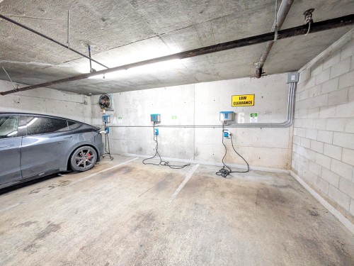 205-8430 Jellicoe Street, Vancouver, BC 