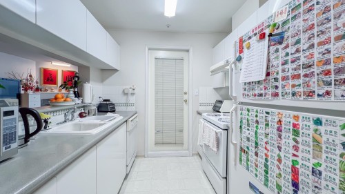 205-8430 Jellicoe Street, Vancouver, BC 