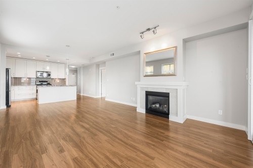 307-5099 Springs Boulevard, Delta, BC 