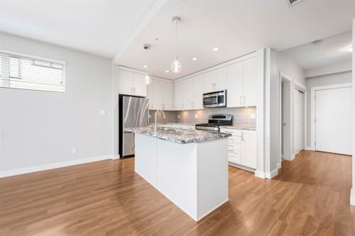 307-5099 Springs Boulevard, Delta, BC 