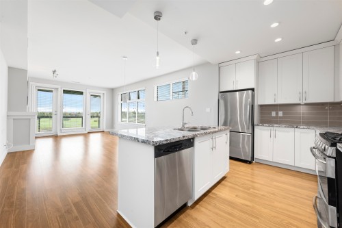 307-5099 Springs Boulevard, Delta, BC 