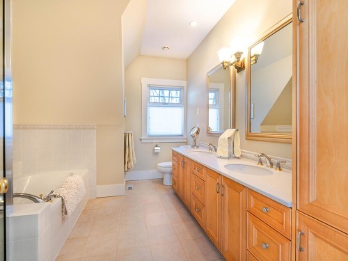 3726 33Rd Avenue W, Vancouver, BC 