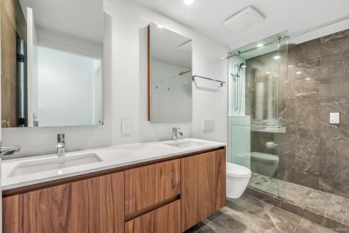 203-389 59Th Avenue W, Vancouver, BC 