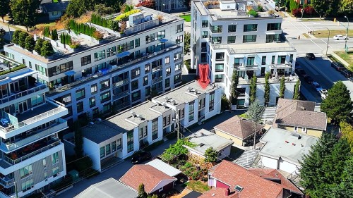 4916 Cambie Street, Vancouver, BC 