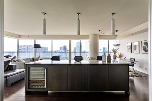 03-1011 West Cordova Street, Vancouver, BC 