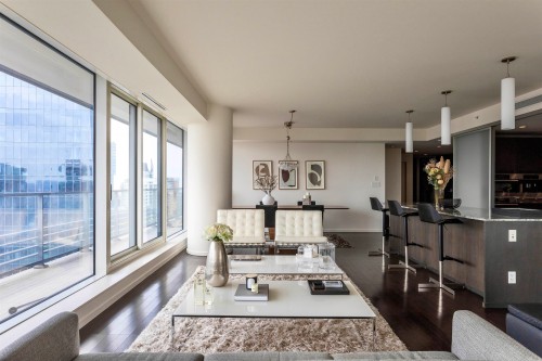 03-1011 West Cordova Street, Vancouver, BC 