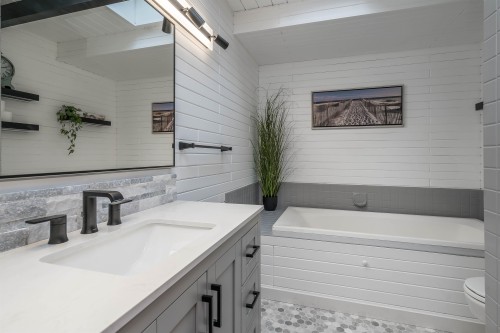 23830 130Th Avenue, Maple Ridge, BC 