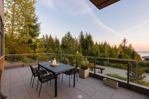 2821 Chippendale Road, West Vancouver, BC 