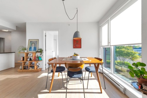 302-933 Hastings Street E, Vancouver, BC 