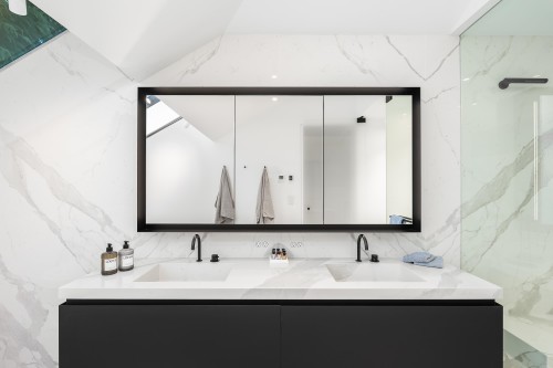 4416 1St Avenue W, Vancouver, BC 