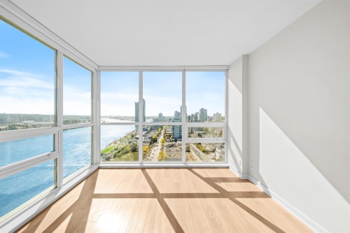 2004-125 Columbia Street, New Westminster, BC 