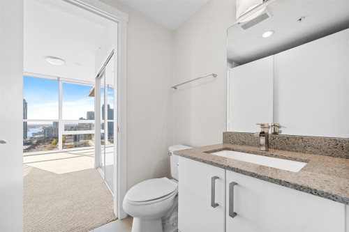 2004-125 Columbia Street, New Westminster, BC 