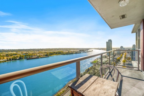 2004-125 Columbia Street, New Westminster, BC 