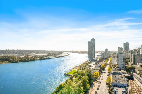 2004-125 Columbia Street, New Westminster, BC 