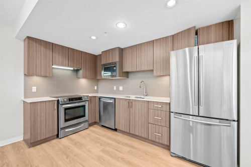 2004-125 Columbia Street, New Westminster, BC 