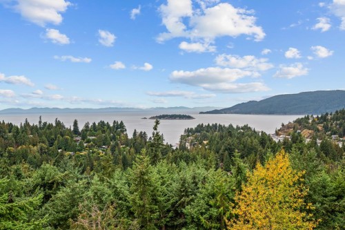 5532 Westhaven Road, West Vancouver, BC 