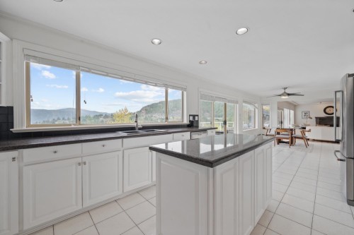 5532 Westhaven Road, West Vancouver, BC 