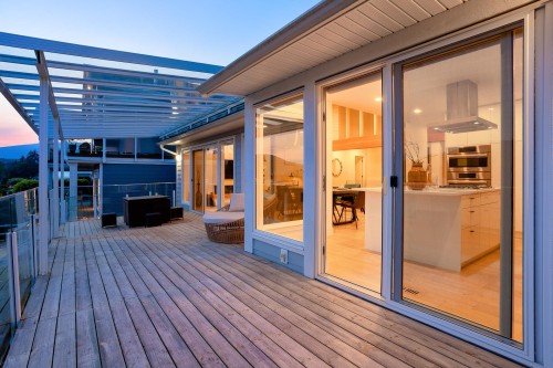 1122 Ioco Road, Port Moody, BC 