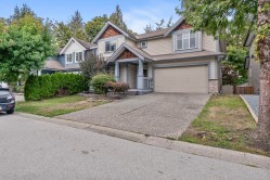 23953 Mcclure Avenue  Maple Ridge, BC V2W 0B3