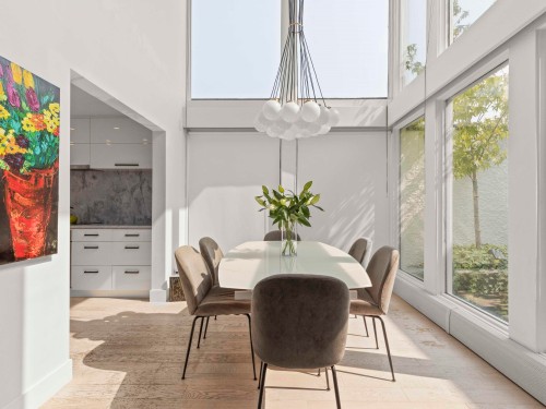 4615 7Th Avenue W, Vancouver, BC 