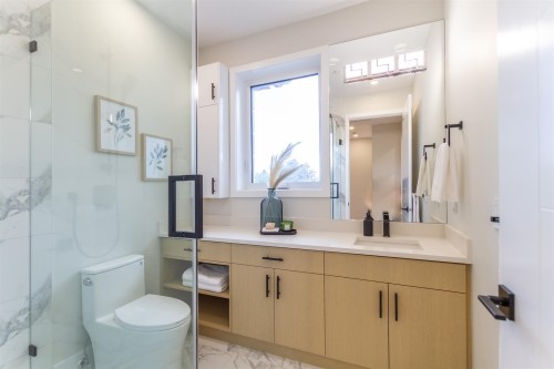 2350 49Th Avenue E, Vancouver, BC 