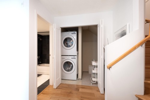 420-3440 Broadway W, Vancouver, BC 