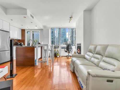 701-1005 Beach Avenue, Vancouver, BC 