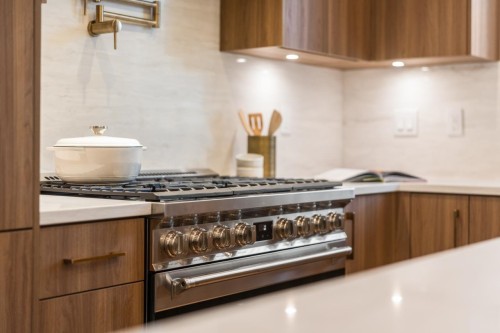 2049 4Th Avenue E, Vancouver, BC 