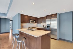 2104-1205 Hastings Street W Vancouver, BC V6E 4T7