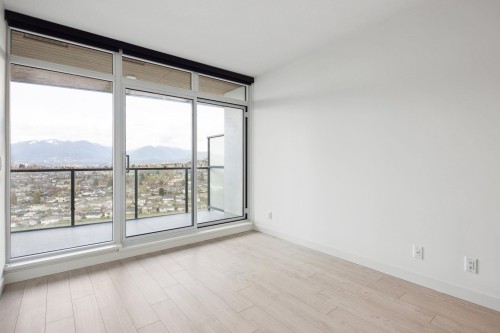 2X03-4880 Lougheed Highway, Burnaby, BC 