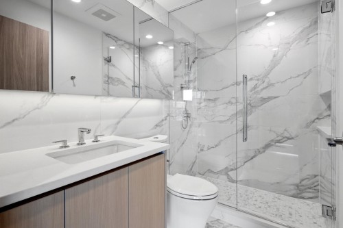 2X03-4880 Lougheed Highway, Burnaby, BC 