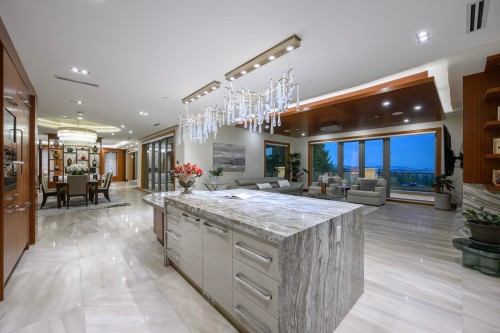 618 Hawstead Place, West Vancouver, BC 