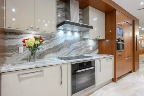 618 Hawstead Place, West Vancouver, BC 