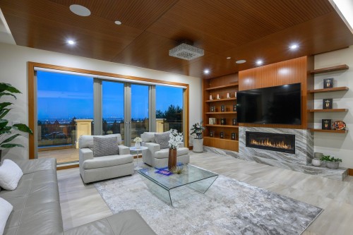 618 Hawstead Place, West Vancouver, BC 