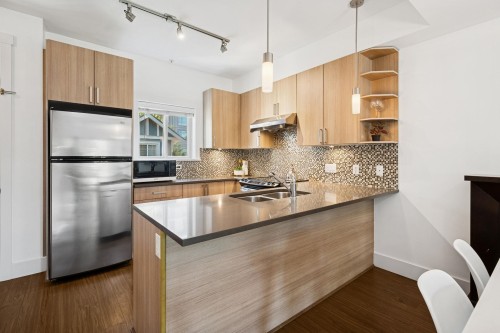 203-7168 Stride Avenue, Burnaby, BC 
