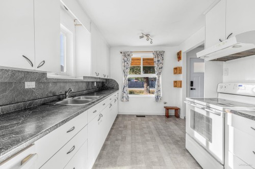 20258 Ospring Street, Maple Ridge, BC 