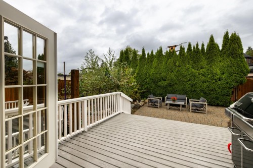 518 7Th Street E, North Vancouver, BC 