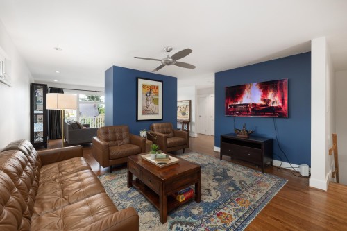 518 7Th Street E, North Vancouver, BC 