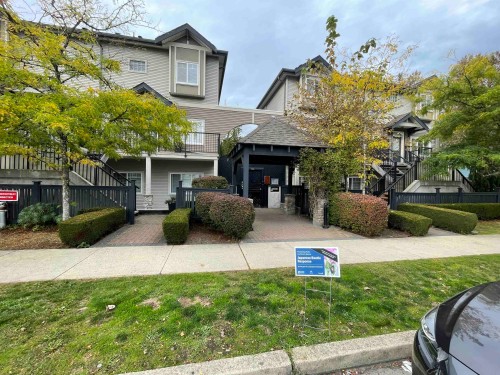206-5211 Irmin Street, Burnaby, BC 