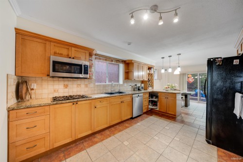 3657 29Th Avenue W, Vancouver, BC 