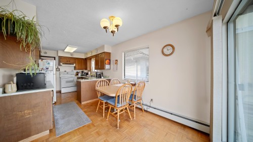 271 38Th Avenue E, Vancouver, BC 