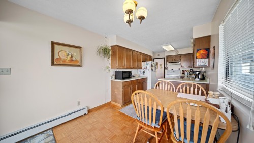 271 38Th Avenue E, Vancouver, BC 