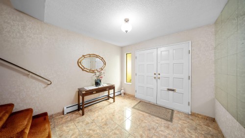 271 38Th Avenue E, Vancouver, BC 