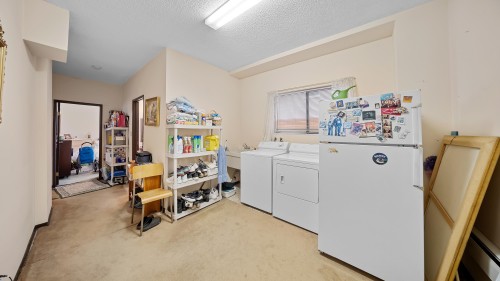 271 38Th Avenue E, Vancouver, BC 